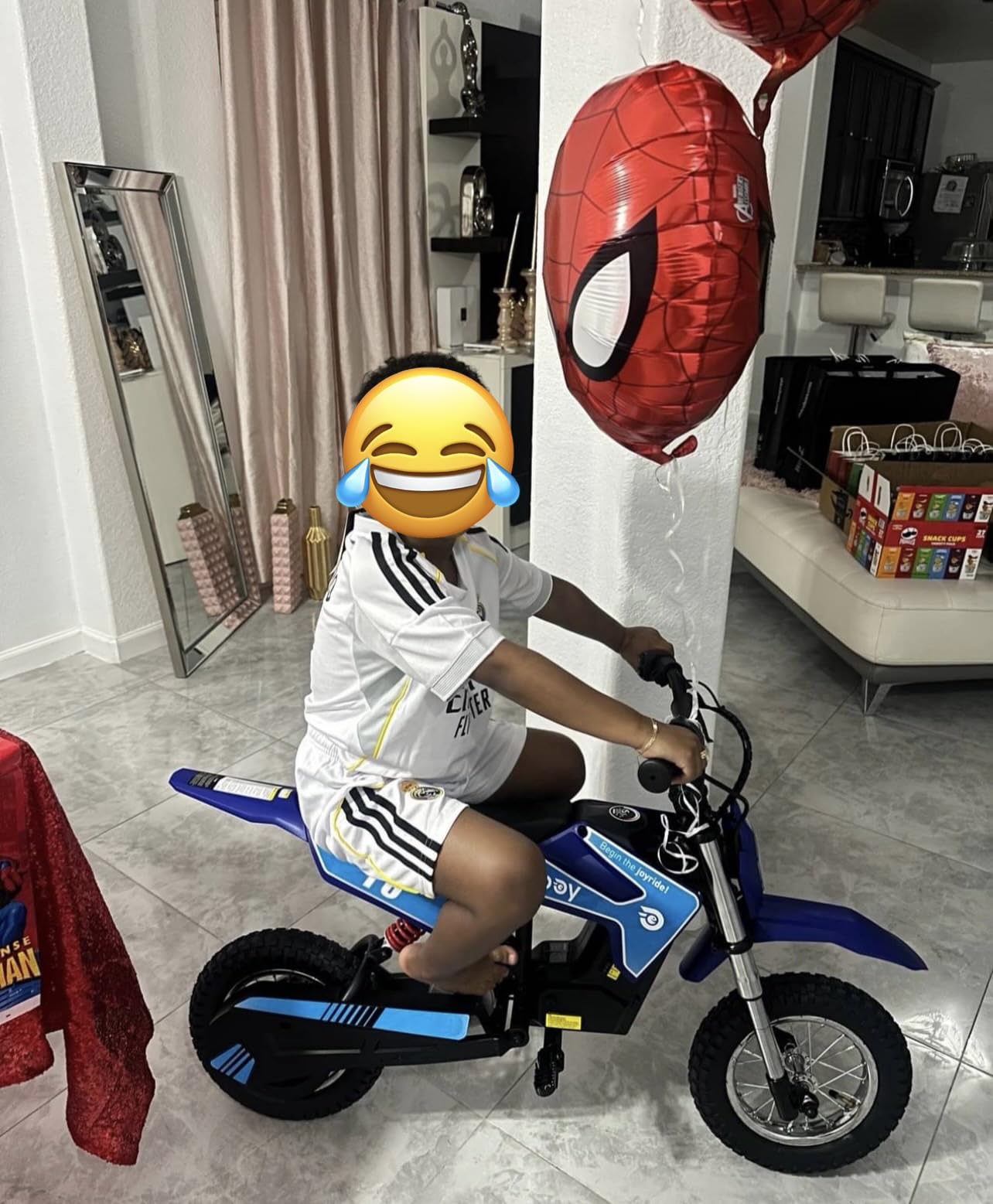 Hiboy DK1 36V Electric Dirt Bike,300W Electric Motorcycle - Up to 15.5MPH & 13.7 Miles Long-Range,3-Speed Modes Motorcycle for Kids Ages 3-10 customer photo 2