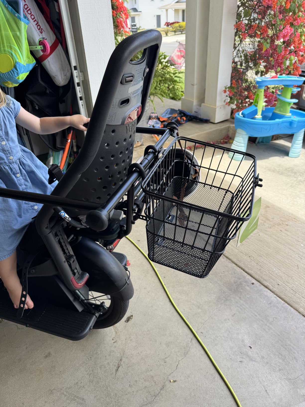 Retrospec Apollo Detachable Front Bike Basket - Steel Half-Mesh with Integrated Detachable Hooks and Built-In Handle, Easy Assembly and Portability for Bicycles customer photo 2