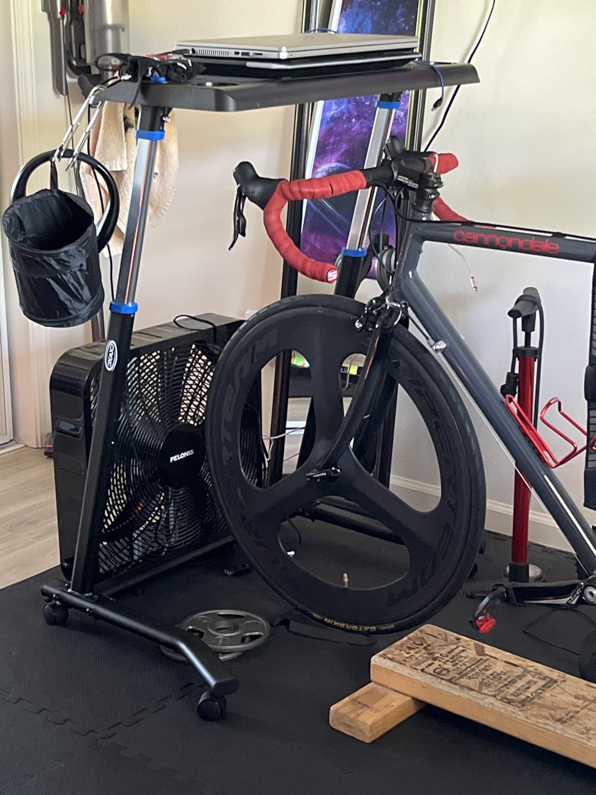 CXWXC Indoor Cycling Desk - Adjustable Height Bike Deak Laptop Stand Non-Slip Surface - Portable Bike Trainer Fitness Desk with Lockable Wheels customer photo 1