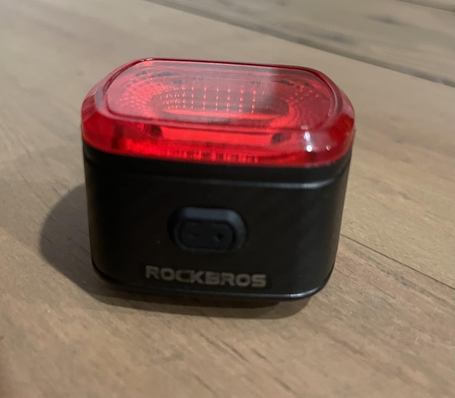 ROCKBROS Smart Bike Tail Light Brake Sensing Bicycle Rear Lights USB Rechargeable IPX6 Waterproof Bright LED Bike Light 260mah Cycling Safety Road Bike Taillight Accessories 4 Modes customer photo 2