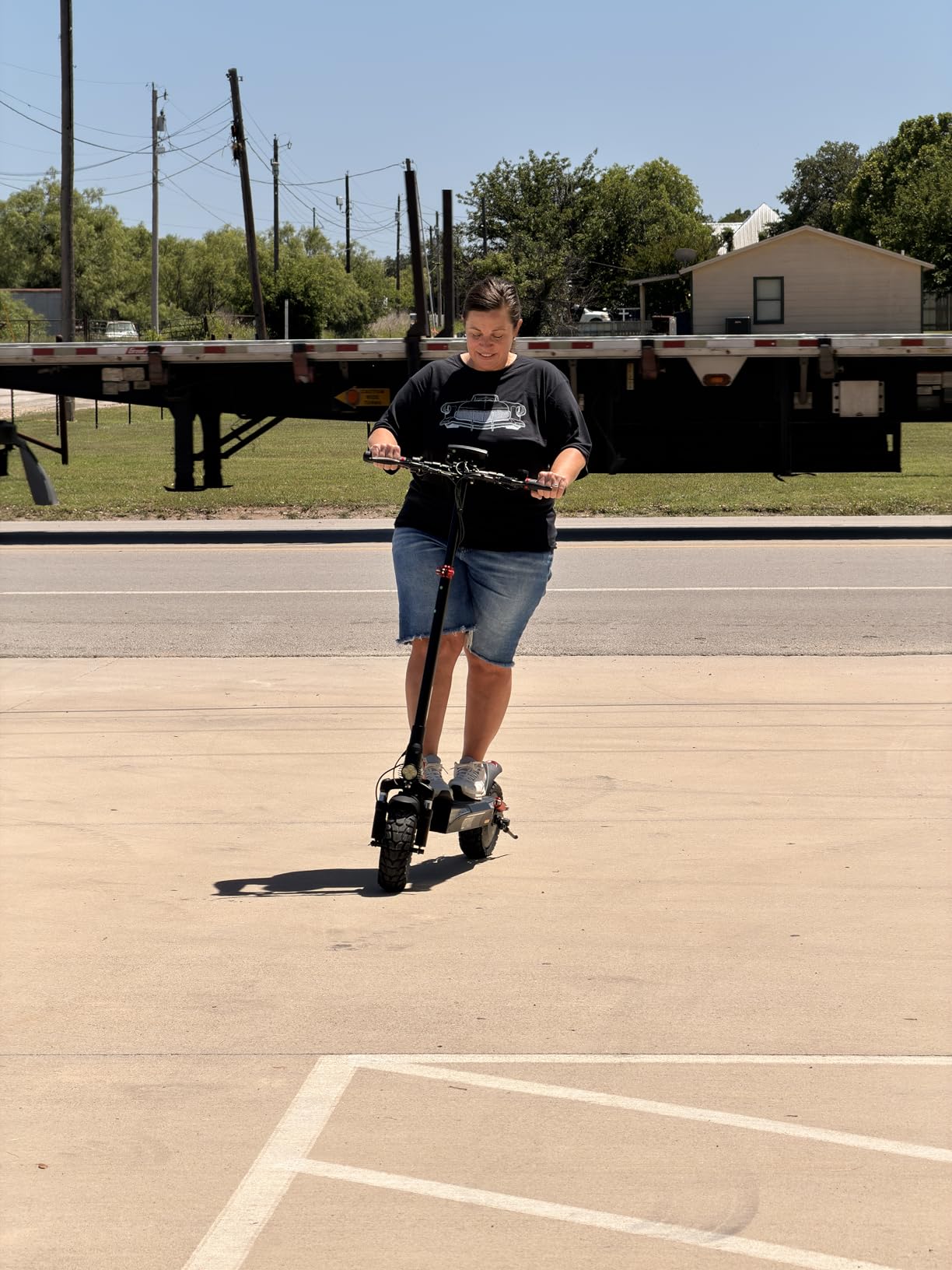 iScooter iX3/iX4 Electric Scooter, Off Road Tires, 800W Motor E-Scooter Up to 25/28 Miles Range, Top Speed 25/28 MPH, Adjustable Handlebar Height, Folding Commuting Electric Scooter for Adults customer photo 1
