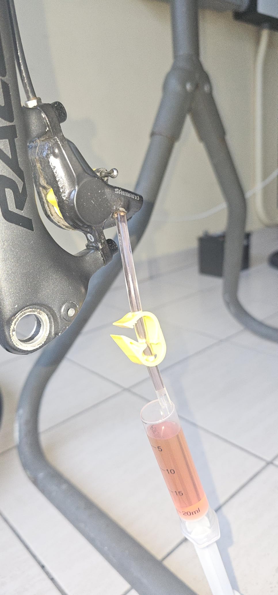 CHUMXINY Brake Bleed Kit for SHIMANO, TEKTRO Hydraulic Disc Brakes, Including High Performance Mineral Brake Fluid (120ml) customer photo 1