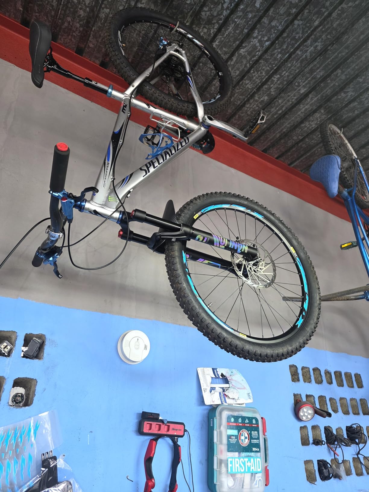 Mate Bicycle Suspension Forks - 26/27.5/29 Inch Oil and Air Fork - Rebound Adjustment - Mountain Bike Fork with 120mm Travel customer photo 1
