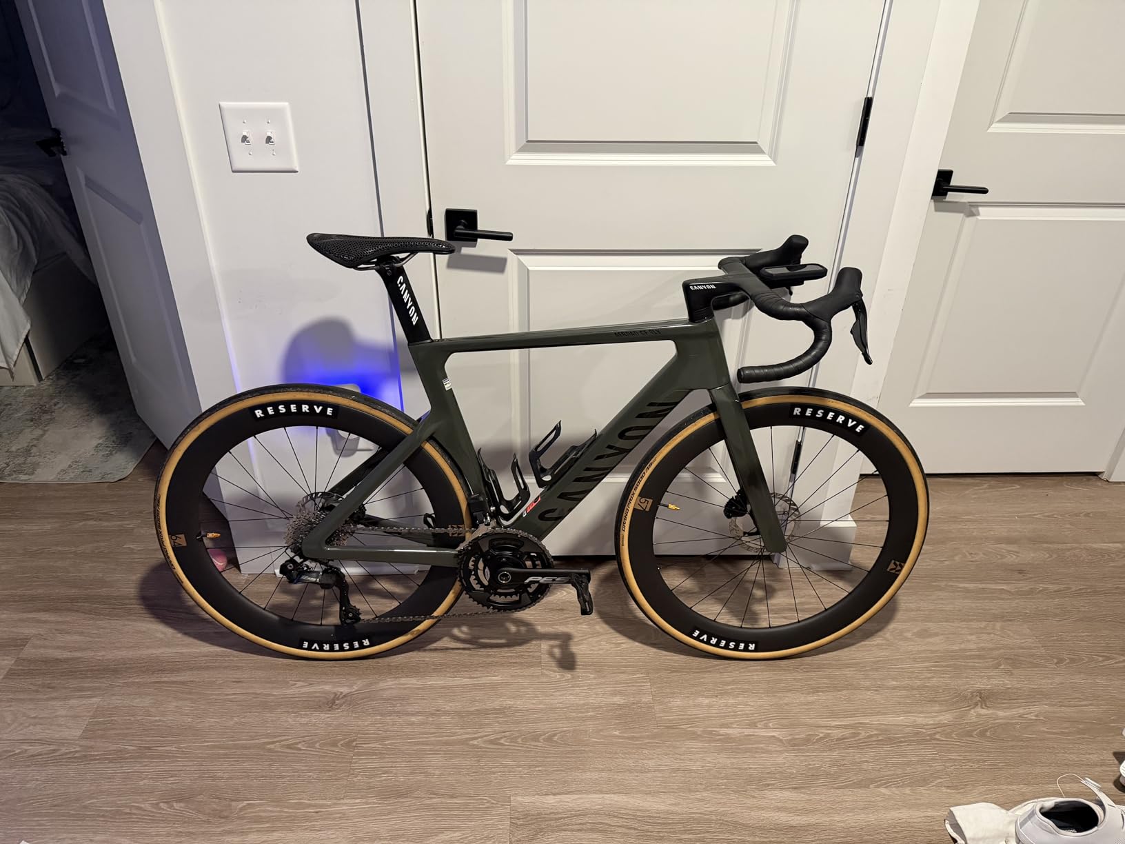 Continental Grand Prix 5000 All Season TR - Tubeless Road Bike Tire | Conquer Every Season - BlackChili, Vectran Breaker, LazerGrip, Active Comfort Technology, 2 Pack customer photo 1