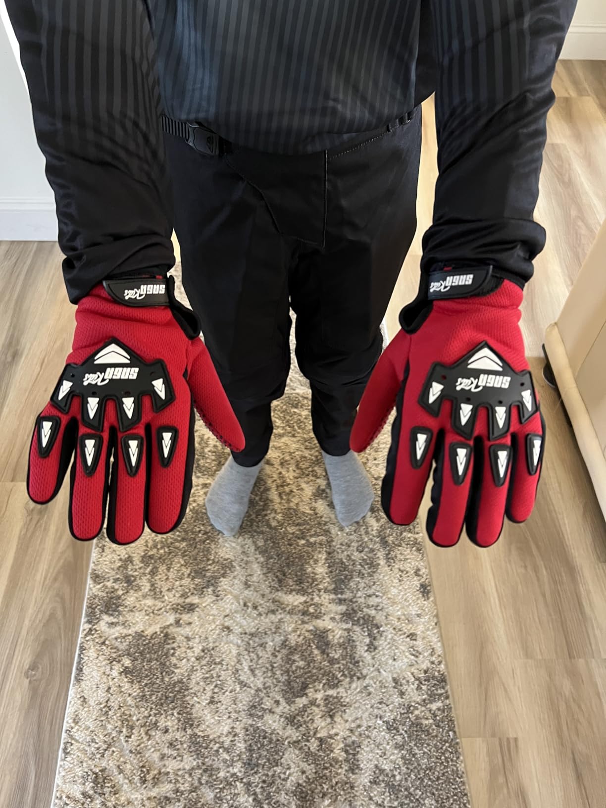 Youth Motocross Gloves - Pro-Grade Protection for Dirt Bike & BMX Riders | High-Performance Gear for Boys & Girls | Built for Future Champions customer photo 2