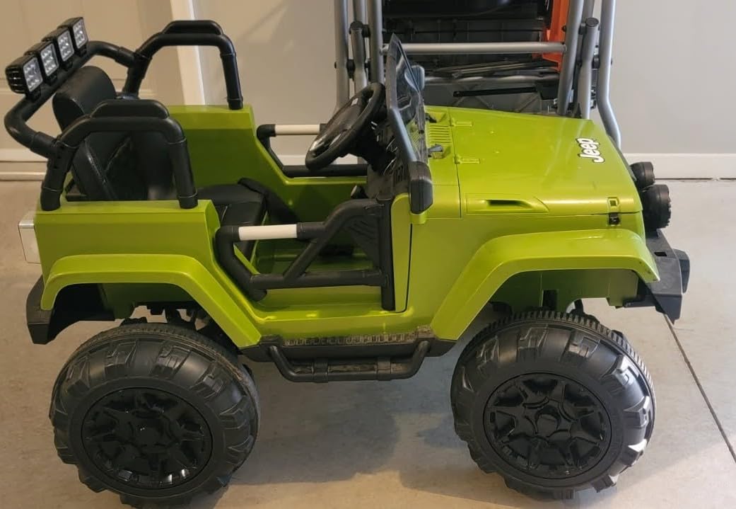 SafeAMP 12V 9.5Ah Battery for Ride-On Toys, Red 2-Pin | RED 2-PIN Connector ONLY, 5.9 x 2.5 x 3.9 in (151 x 65 x 99 mm), Includes 40A Fuse Harness, Verify Connector & Dimensions customer photo 2
