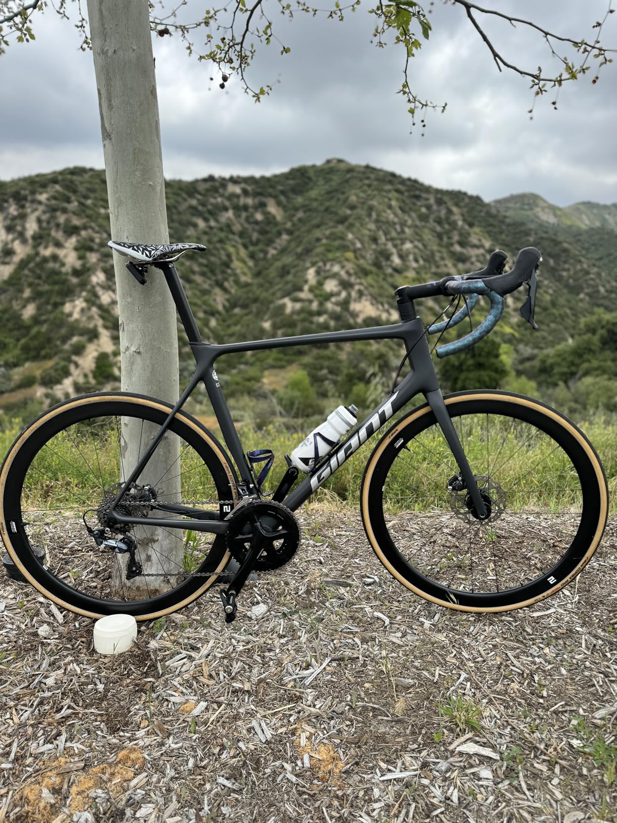 Vittoria Corsa Pro Tubeless-Ready Road Bike Tire - Graphene + Silica Compound, High-Performance Racing Tire customer photo 1