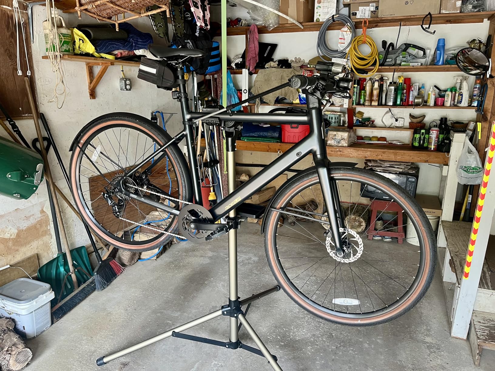 CXWXC Bike Repair Stand 88lbs- E Bike Stand for Maintenance Workstand - Ebike Repair Stand Shop Home Mechanics for Mountain Bike and Road Bike (Max. 88lbs) customer photo 1
