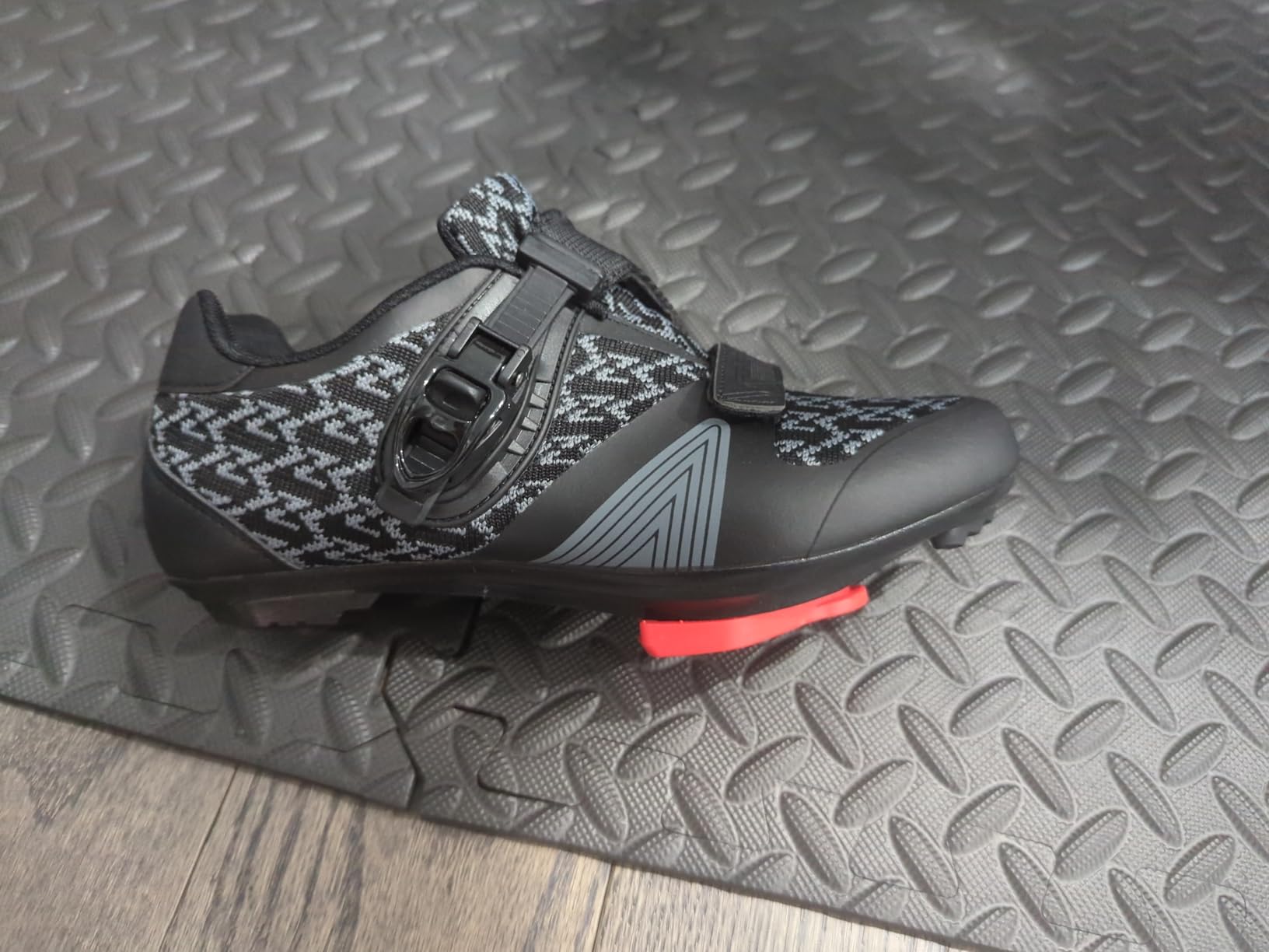 Unisex Cycling Shoes for Men Women Compatible with Peloton Bike Shoes with Delta Cleats for Road Biking Indoor Outdoor Pedal customer photo 2