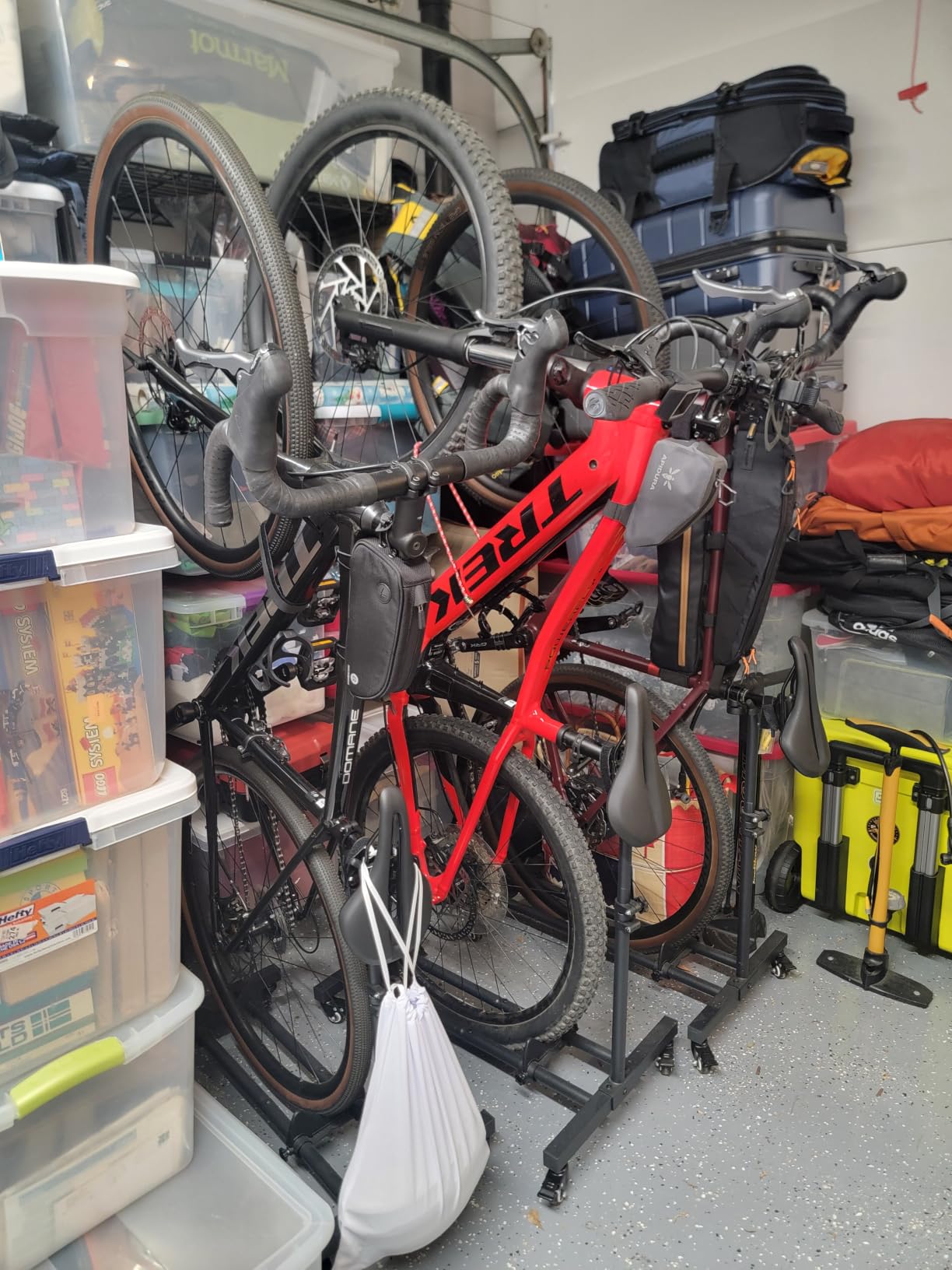 Vertical Bike Stand, Freestanding Bike Rack for Garage Storage, Upright Bicycle Floor Stand with Adjustable Height and 360° Rolling Wheels, Space Saving Indoor Bike Holder for 24
