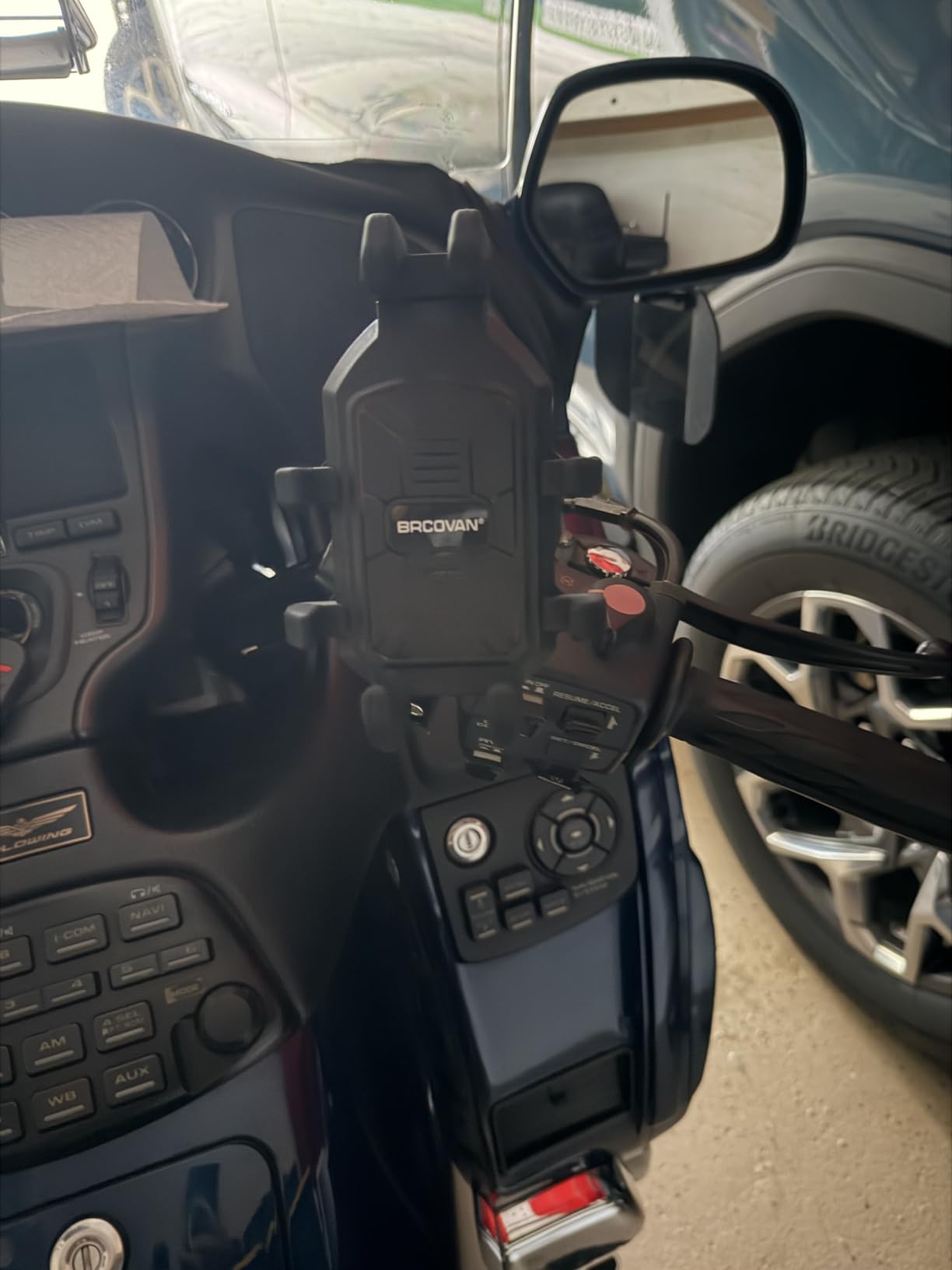 BRCOVAN Motorcycle Phone Mount Holder with Vibration Dampener | Anti-Shake Handlebar Cellphone Cradle for Bike Bicycle Scooter ATV, Adjustable Fit 5.4 - 6.9'' Smartphone customer photo 2