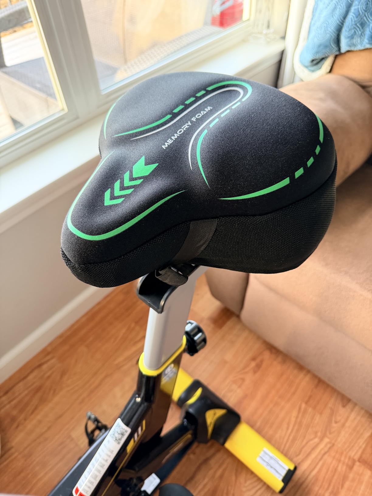 MSDADA New Large Gel Bike Seat Cover, Extra Soft Bike Seat Cushion for Men Women Comfort Wide, Fits Indoor/Outdoor/Exercise Bikes (11.22 inch x 10.03 inch) customer photo 1