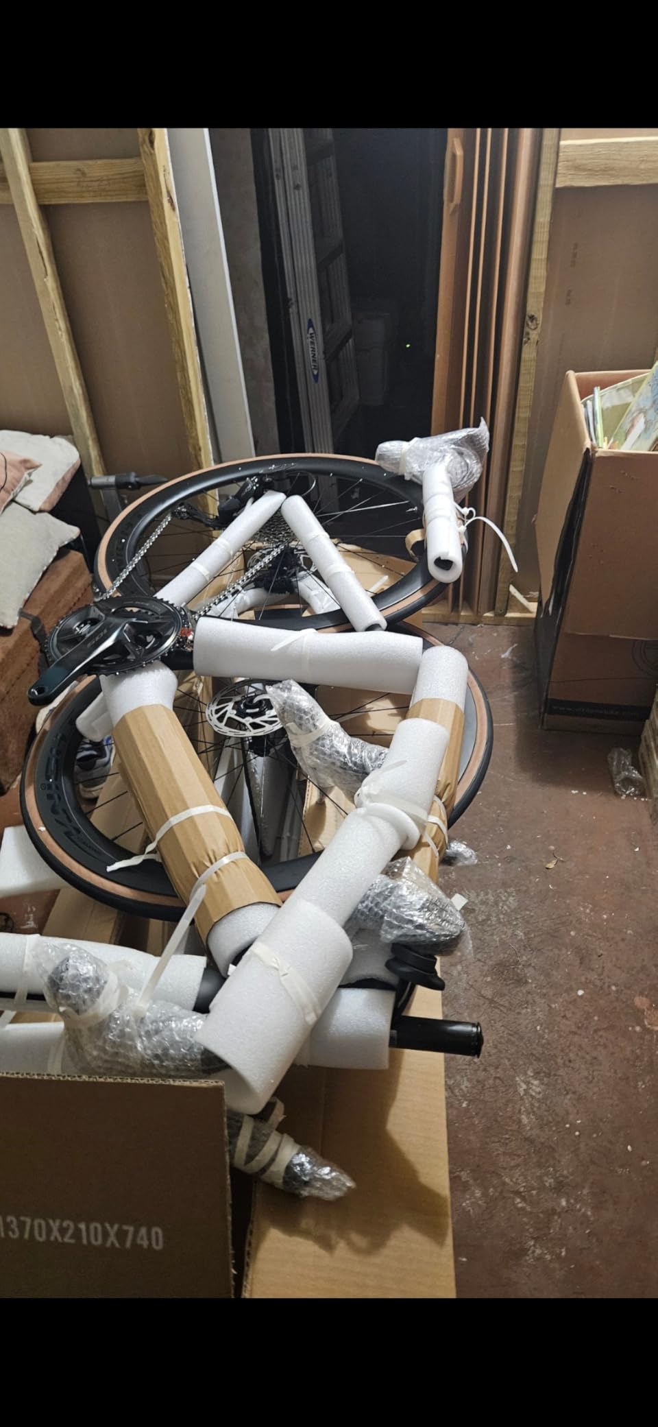 SAVADECK Carbon Road Bike, Full Carbon Racing Bicycle with Shimano 105 R7120 24S Shift Groupset and Hydraulic Oil Disc Brake Bike customer photo 1