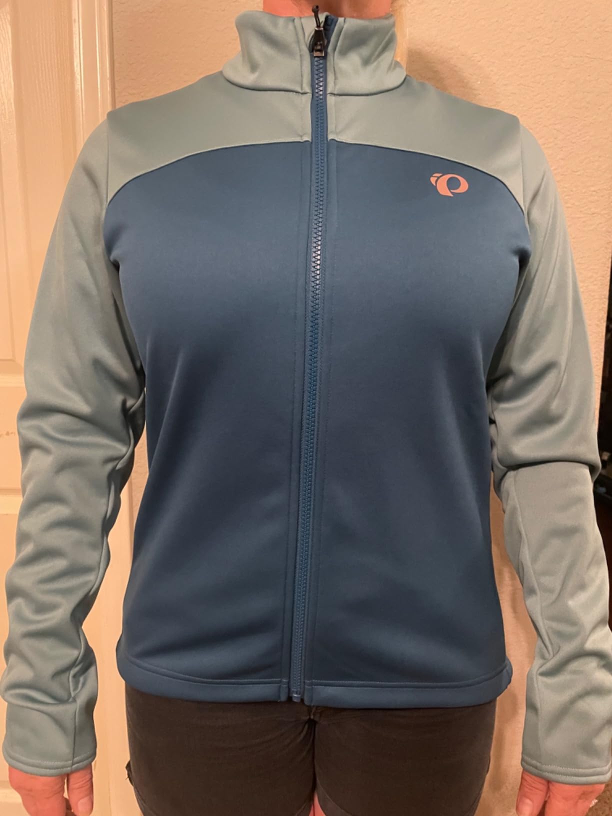 Pearl Izumi Women's Quest AmFIB Jacket, Windproof & Waterproof Resistant, Cycling Jacket, Relaxed Fit & Reflective Elements customer photo 1