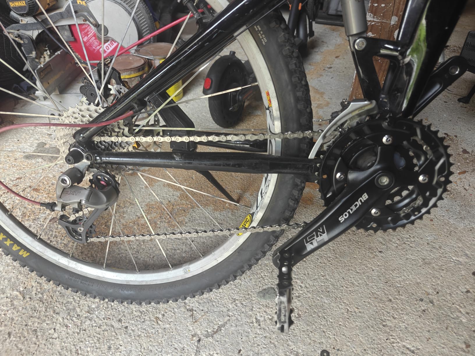 BUCKLOS 11-Speed Ultra-Light Cassette (11-28T) for Road Bike / Mountain Bike customer photo 1