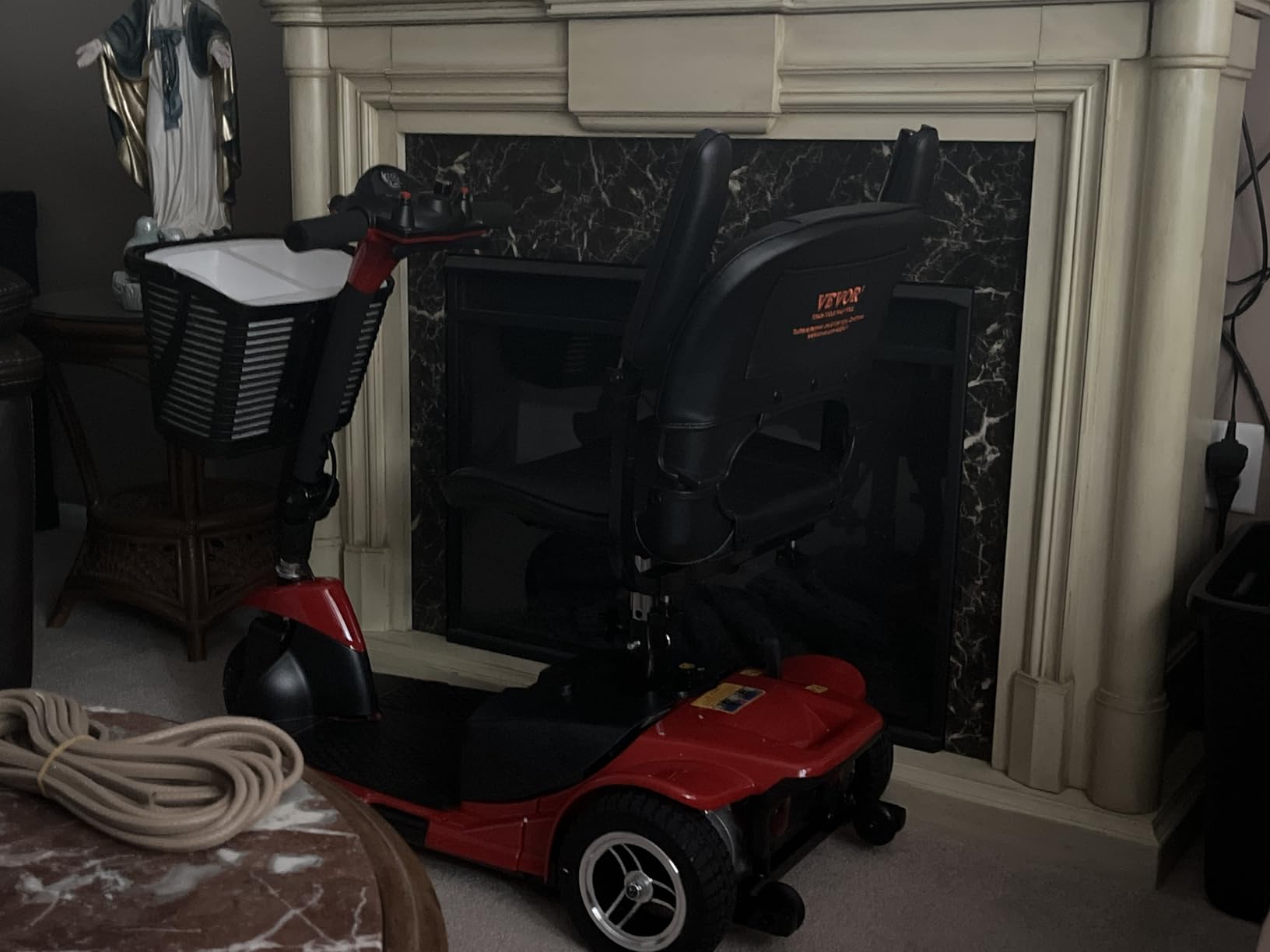 VEVOR 2025 Upgraded 3 Wheel Folding Mobility Scooter for Adults & Seniors, Electric Powered Mobility Scooter & 12 Mile Long Range, All Terrain Travel Wheelchair with 9° Climbing, 265lb Capacity customer photo 2