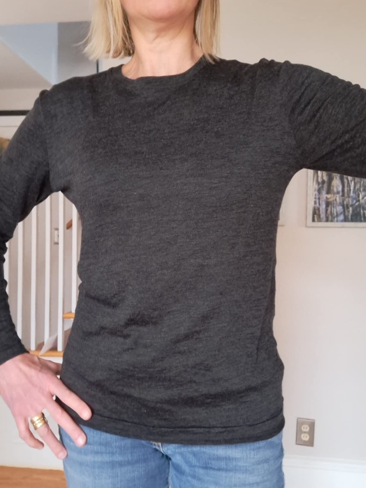 MERINNOVATION 100% Merino Wool Base Layer Top for Men - Thermal V-Neck & Crew Neck Shirt - Lightweight & Midweight Undershirt customer photo 1