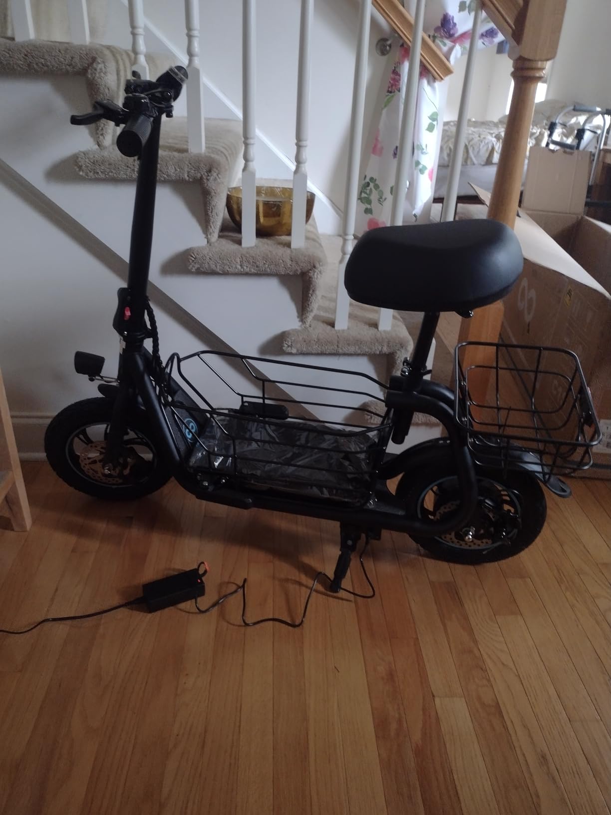 Gyroor Electric Scooter with Seat for Adults - 550W Motor, Pet Basket, 19 MPH Top Speed, 20 Miles Range, 12