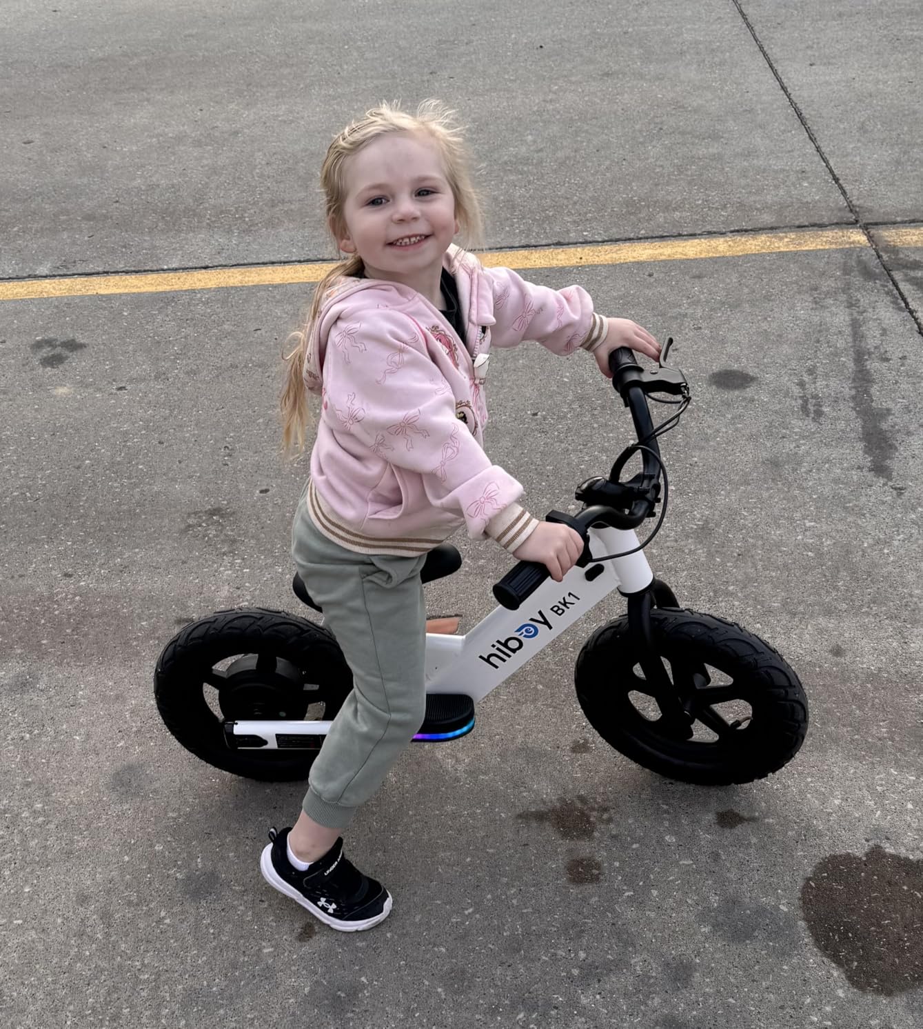Hiboy Electric Balance Bike for Kids, 12-Inch Tires, 5.6/9 mph, Adjustable Seat, Up to 4.9 Miles, Electric Bike for Kids Ages 3-5 customer photo 2