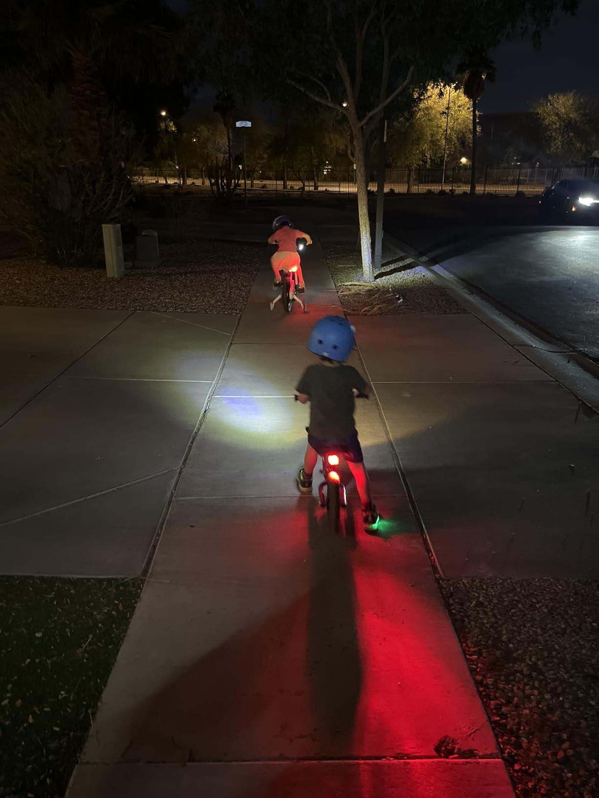 Bike Lights Set, Rechargeable Bicycle Lights Front and Rear, 4 Light Mode Options, Bike Headlight, IPX4 Waterproof, Easy to Install for Men Women Road customer photo 2