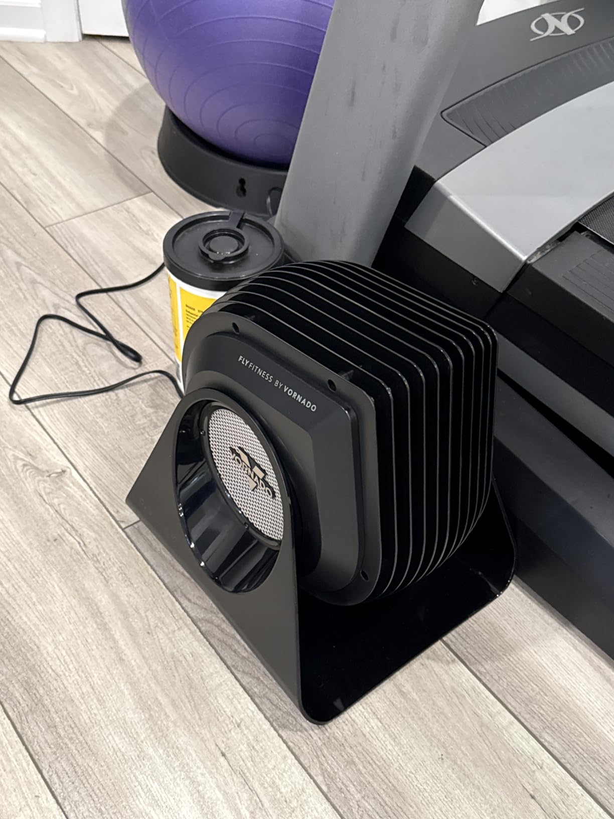 Vornado FLY MAX High Velocity Floor Fan, 4 Speed Settings, 180 Degree Adjustable Tilt, Remote Control, 2300 FPM, Powerful Airflow, Fitness Cooling for Gym, Workout, and Training, Black customer photo 2