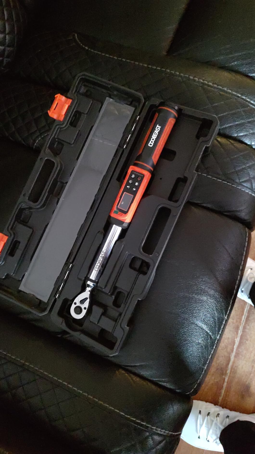 coobeast 3/8 Drive Digital Torque Wrench(1.5-99.5 Ft-lbs./2-135Nm) | Preset Value Torque Wrench with ±2% accuracy, Buzzer and LED Flash Five Units of Measure for Motorcycle, Auto Repair customer photo 1