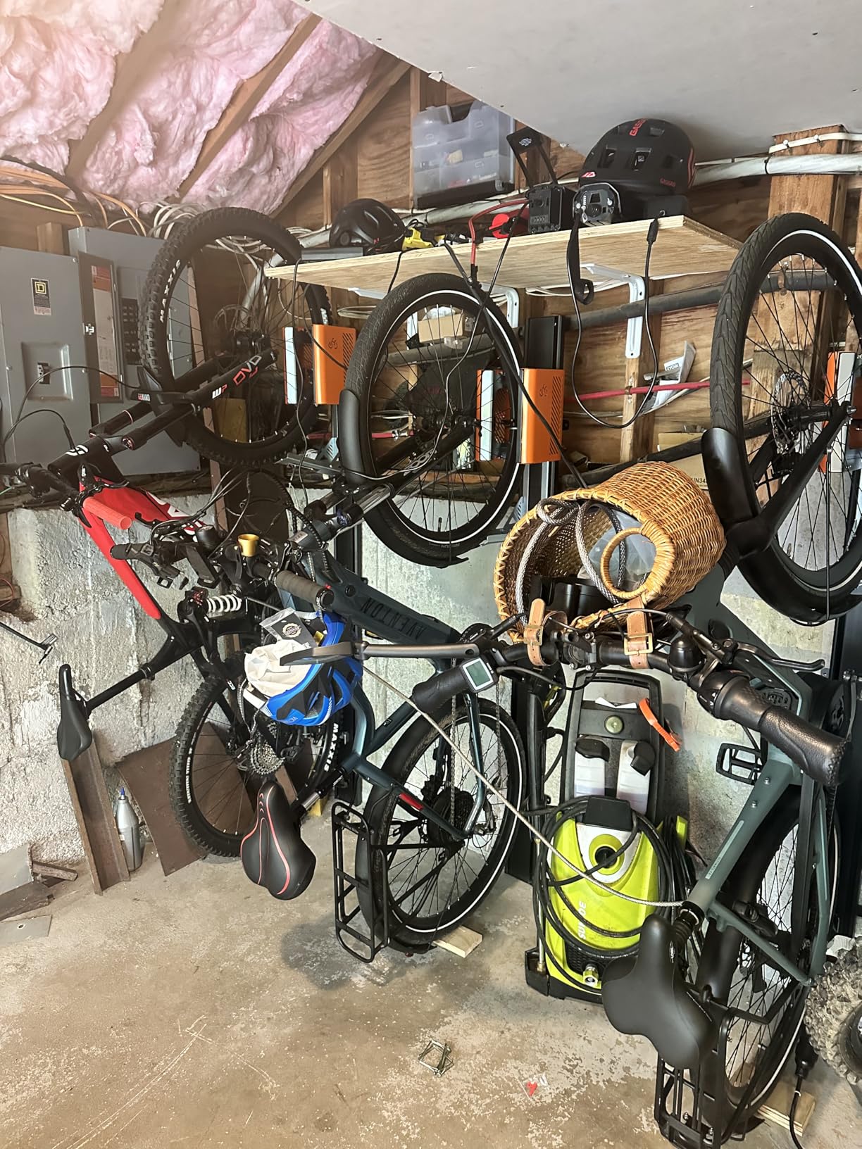 monTEK Automatic Lift Bike Rack - Fits 24-29