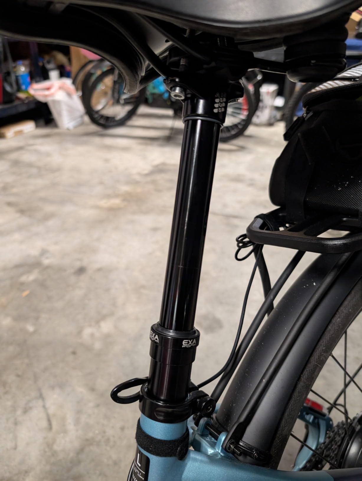 EXA Form 860i Dropper Suspension Seatpost 30.9/31.6mm, 40mm Travel | Dropper + suspension seatpost. 30.9/31.6mm options. Internal cable only. 100/125/150mm travel. Installation guide included. customer photo 2