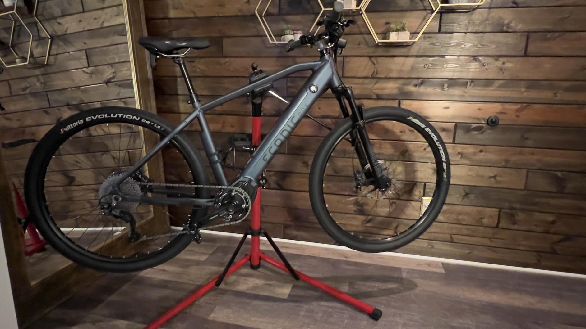 E-Bike Repair Stand, 110 LBS Heavy Duty Bicycle Maintenance Workstand | 6070 Aluminum, 360 Rotating Clamp, Quick Release Height Adjustable, Foldable with Tool Tray, Fits Mountain Road Bikes customer photo 1