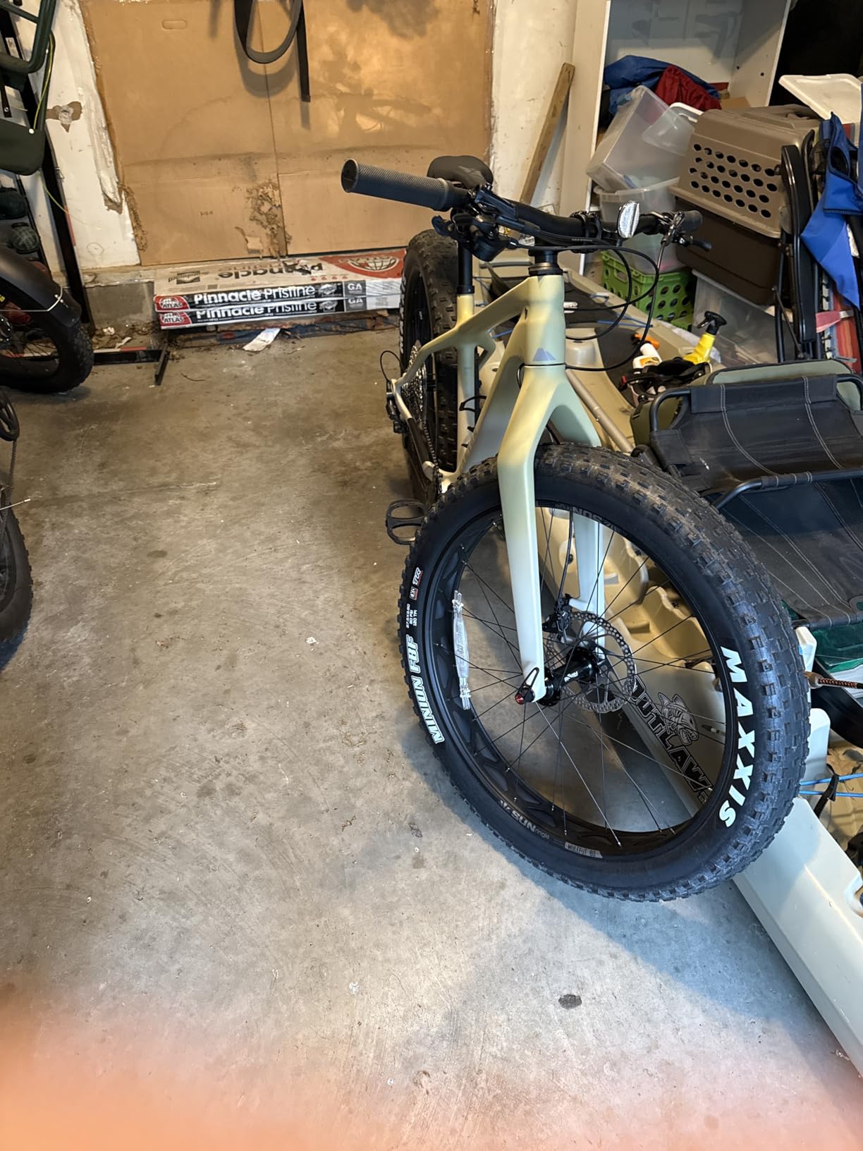 Canyon Dude CF 8 Dirt Jump / Park Mountain Bike customer photo 1