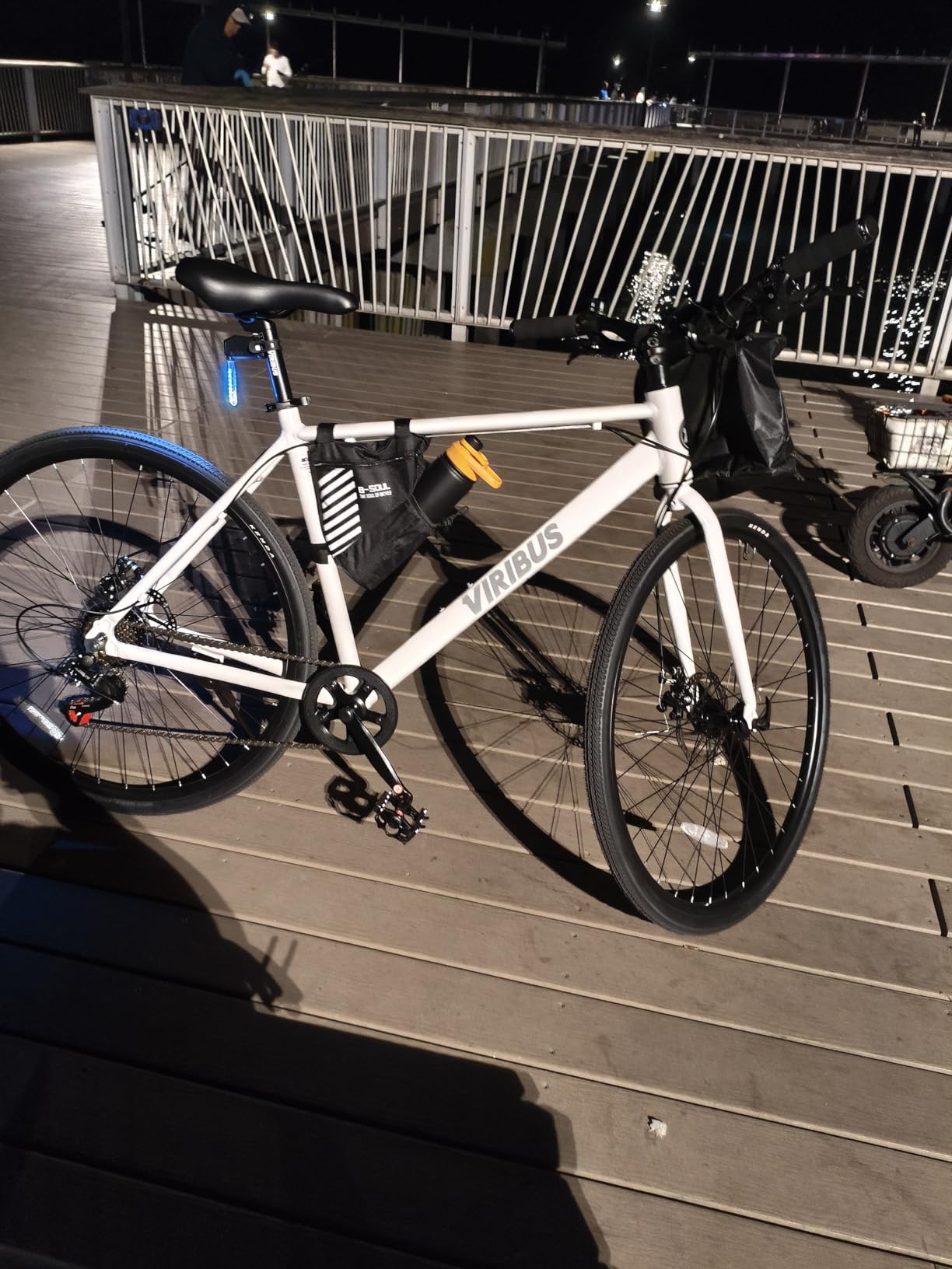 VIRIBUS Hybrid Bikes, 28 inch Mens Bike with Lightweight Aluminum Frame, 700C Bikes for Tall Men, 7 Speed Vintage Retro Hybrid Bicycles for City Commuters, Adult Road Bike Male for Fitness, White customer photo 1
