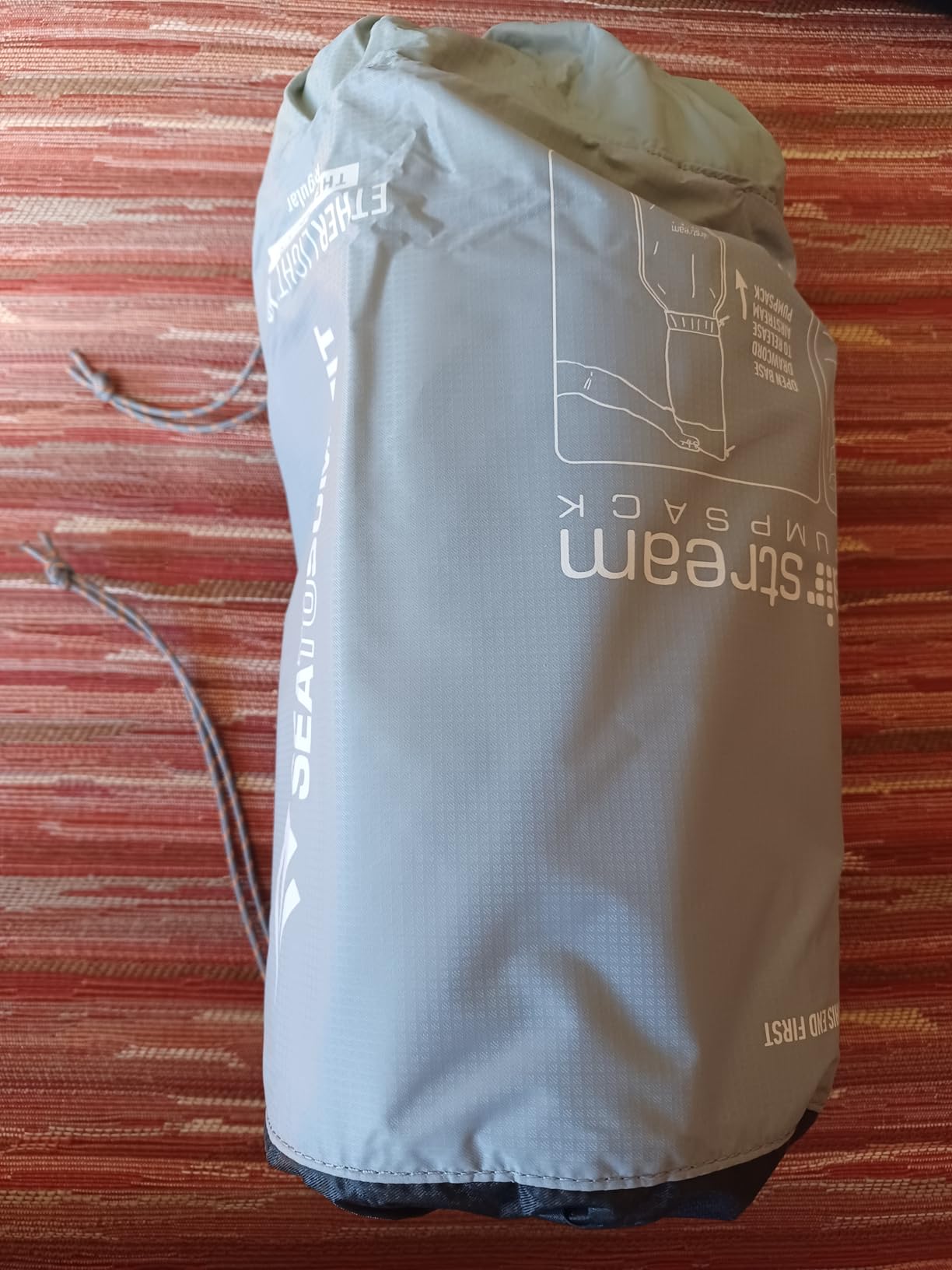 Sea to Summit Ether Light XR Insulated Sleeping Pad, Rectangular - Large (78 x 25 x 4 inches) customer photo 2