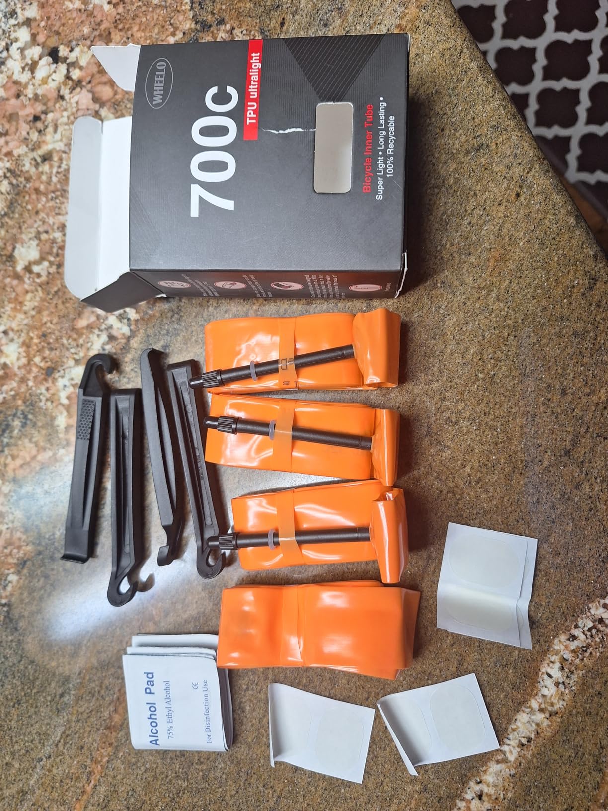 WHEELO 4-Pack TPU 700Cx18-32C Bike Inner Tube: Lightweight Road Bicycle Tube with 45/65/85mm Presta Valves (Include 8PCS Bike Tube Patch Repair Kit) customer photo 2
