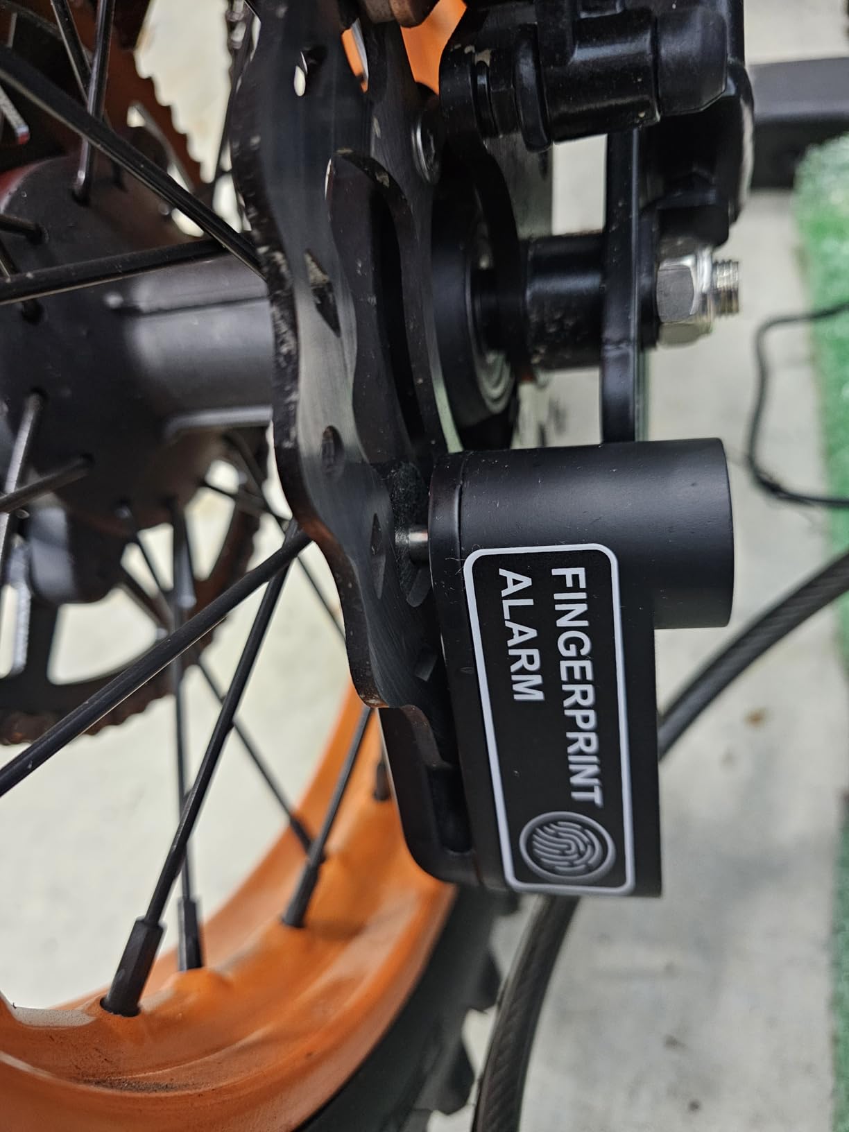 Motorcycle Disc Brake Lock with Alarm, Fingerprint Anti-Theft Motorcycle Lock Rechargeable, 7mm Pin Disc Locks with 5ft Reminder Cable for Motorbike Scooter Bikes customer photo 2