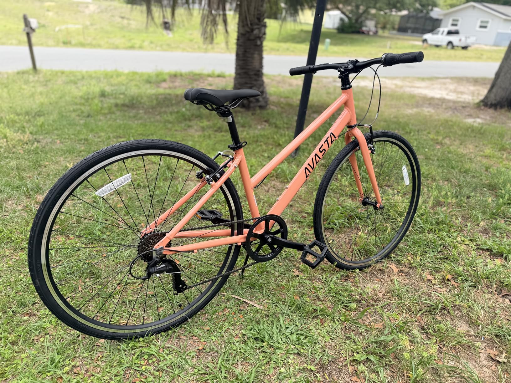 AVASTA Populus 700C Road Bike for Women with Kickstand, 15 17 Inch Lightweight Step Through Aluminum Alloy Frame, 7-Speed Drivetrain, Multiple Colors customer photo 2
