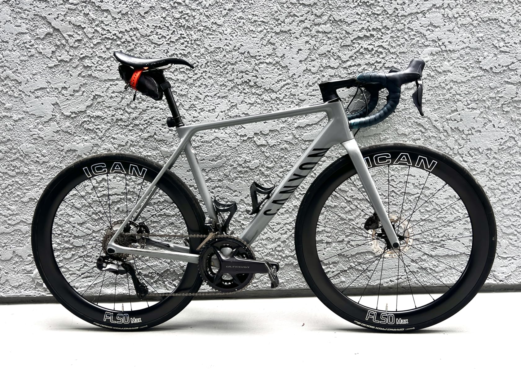 ICAN FL40/50 Max 1347g/1370g/1395g Carbon Disc Road Bike Wheelset 23mm Inner Width 700C 36T Ratchet System Hub customer photo 1