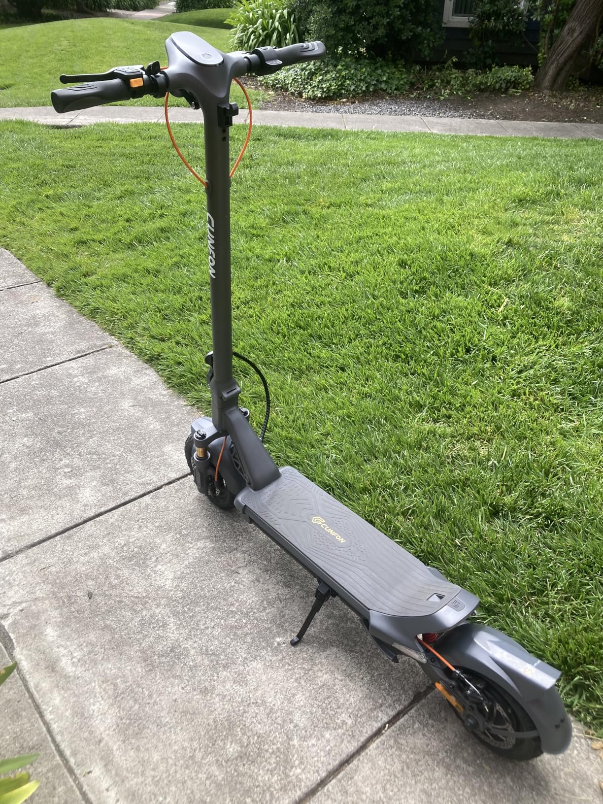 Electric Scooter- Electric Scooter for Aults, 1000/1600W Peak, up to 25-31MPH, 25-50Miles Range, 220-330lb Load, Foldable E-Scooter for Adult Teens with Damping Adjustable Suspensions, Turn Signals customer photo 2