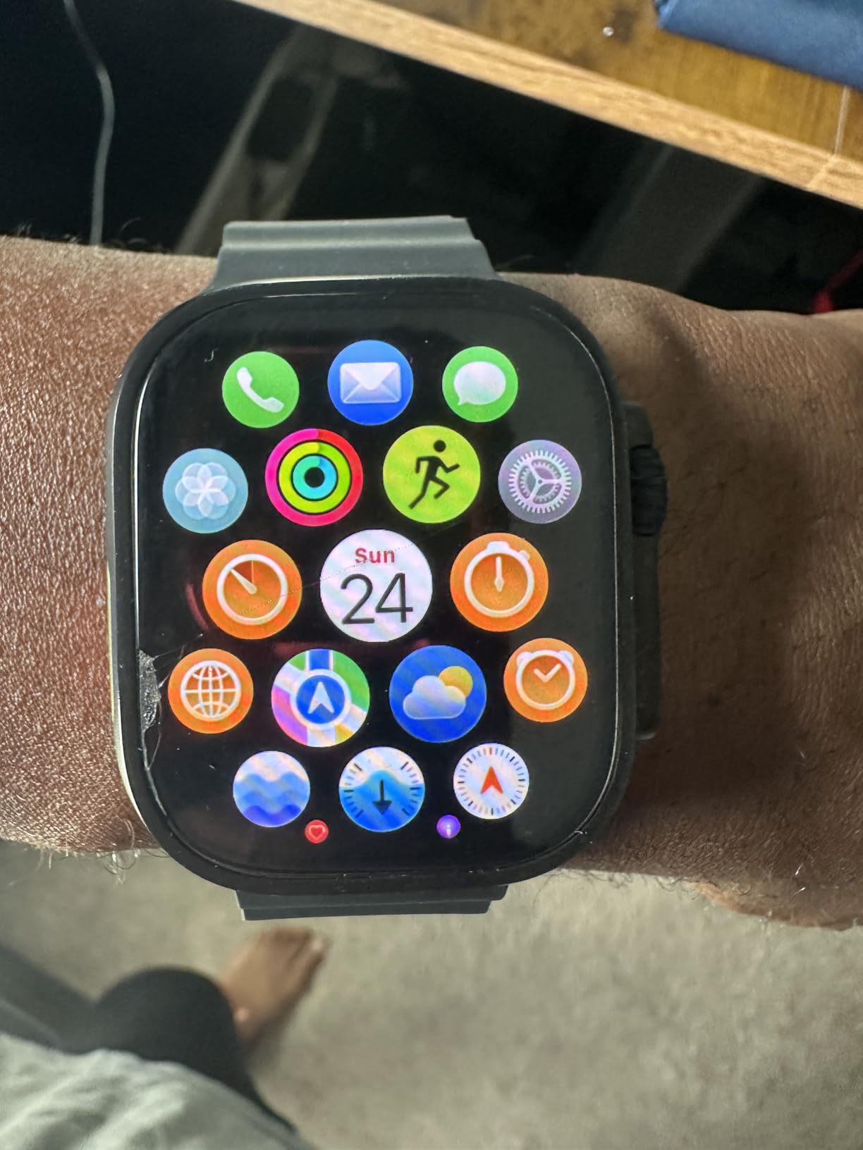Apple Watch Ultra 3 [GPS + Cellular 49mm] Running & Multisport Smartwatch with Rugged Titanium Case with Black Ocean Band customer photo 1