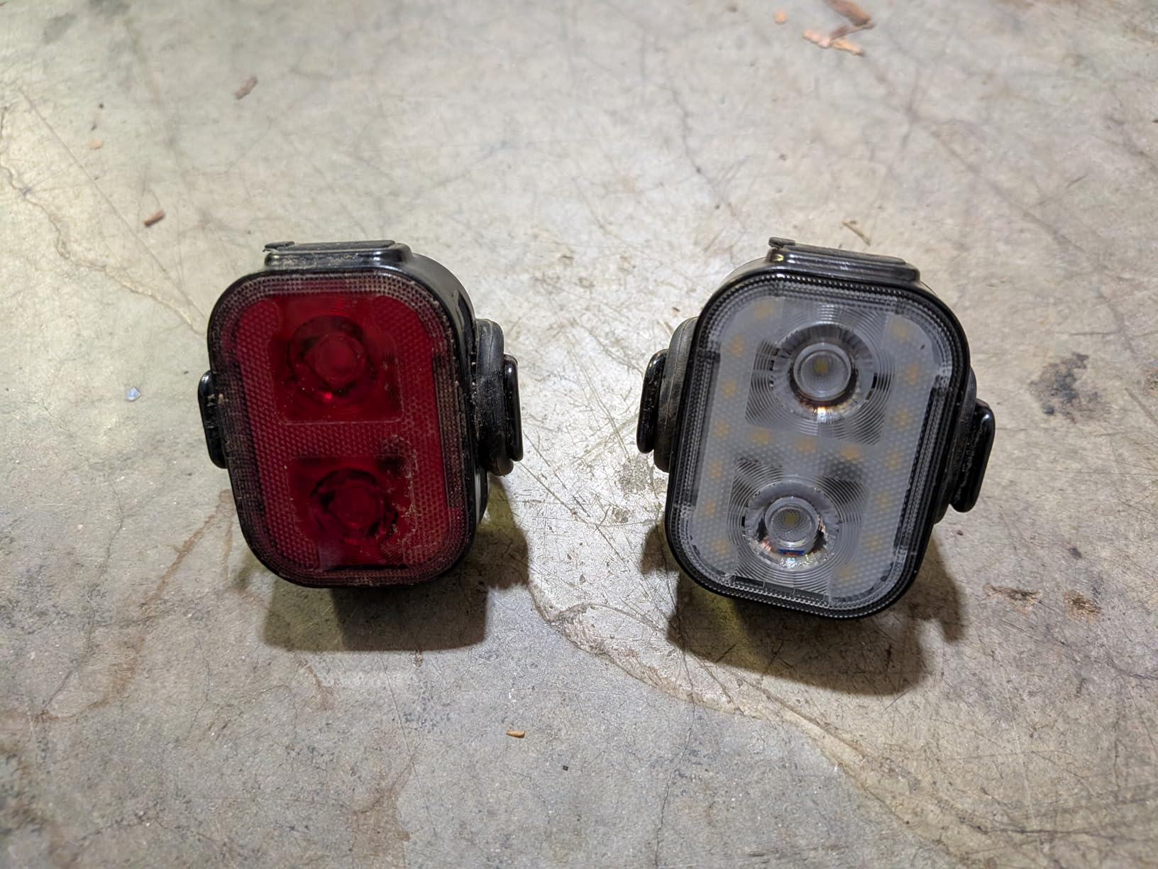 WOCBUY Bike Lights, Ultra-Slim & Lightweight Rechargeable Bicycle Lights Set, [5+6 Modes] Dual USB-C Bike Lights Front and Back, IP65 Waterproof Bicycle Lights for Night Riding Road Cycling customer photo 1