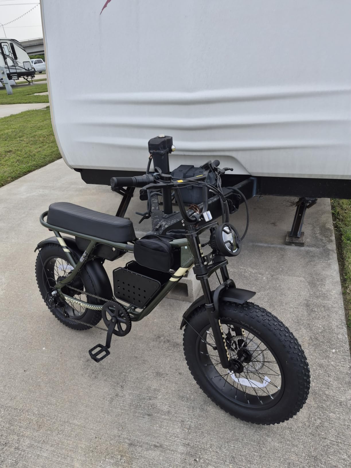 Gotrax R7 Electric Bike for Adults, 750W Motor, 25mph, Max 45-Mile Range, 20