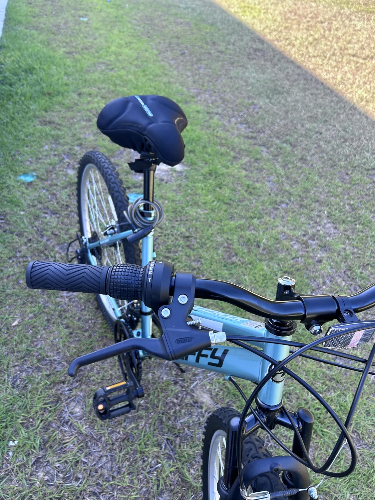 Nextcover Bike Seat Cushion CoverPro with Memory Foam 4.0 I Ergonomic Bike Seat Cover - Ideal for Stationary, Mountain, Spin or Outdoor Bike I Comfortable Gel Padded Bicycle Seat Cushion customer photo 1