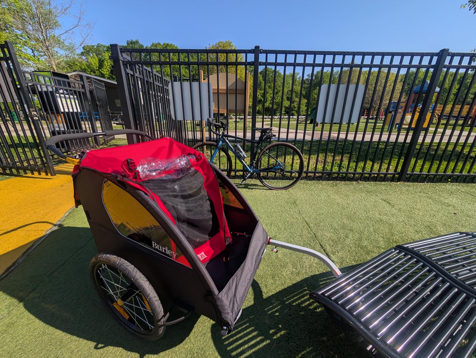 Thule Coaster XT 2-Seat Bicycle Trailer & Stroller customer photo 2