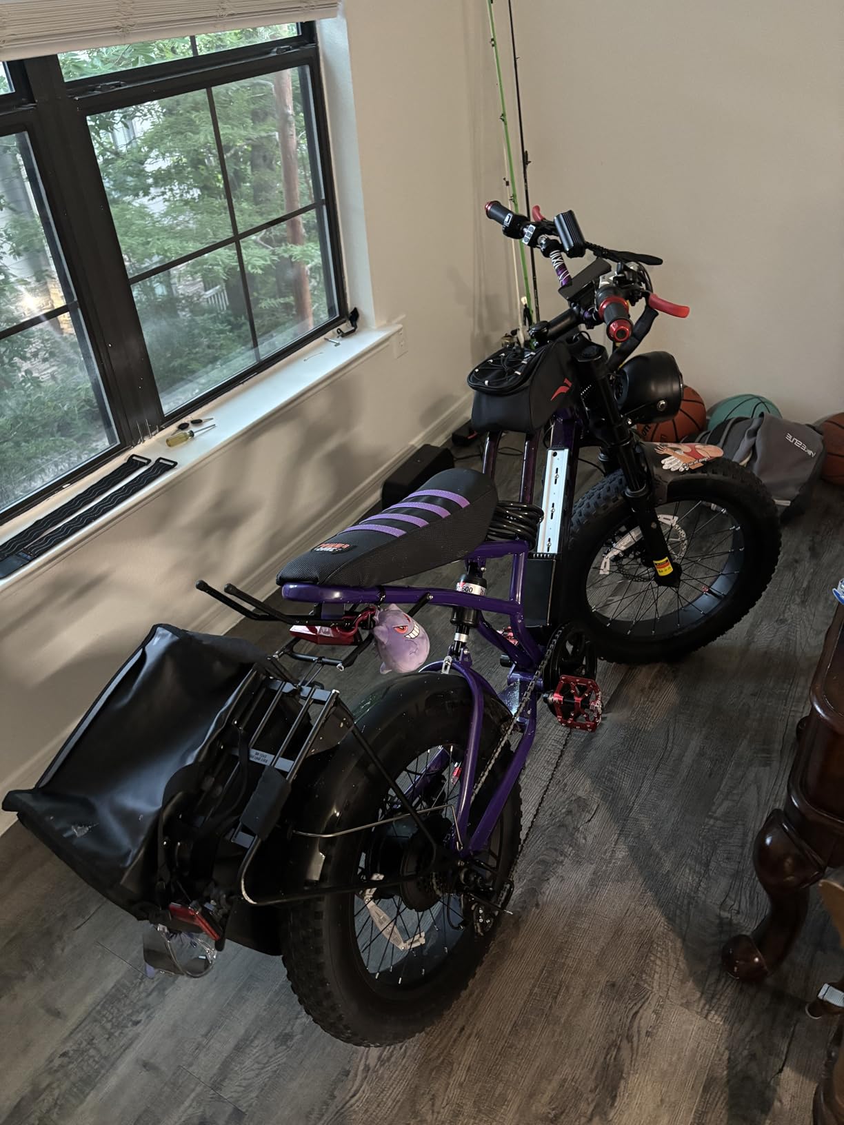 ESKUTE Electric Bike for Adult, 48V 20.8/41.6Ah Battery, 1500W Motor E-Bike with 20