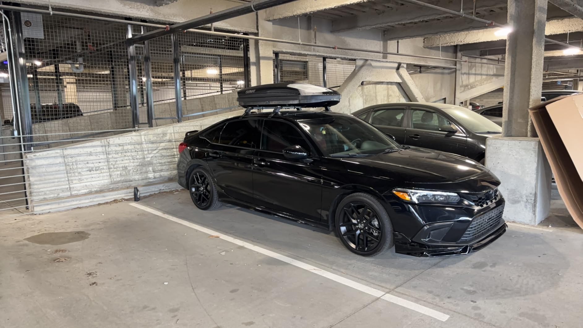 Garvee Rooftop Cargo Box Carrier,Dual-Side Opening Hard-Shell Carriers | Vehicle Roof Mount Travel Luggage Storage, 135 LBS Weight Capacity with Secure Straps&Keys,Black (13.5Cubic) customer photo 2