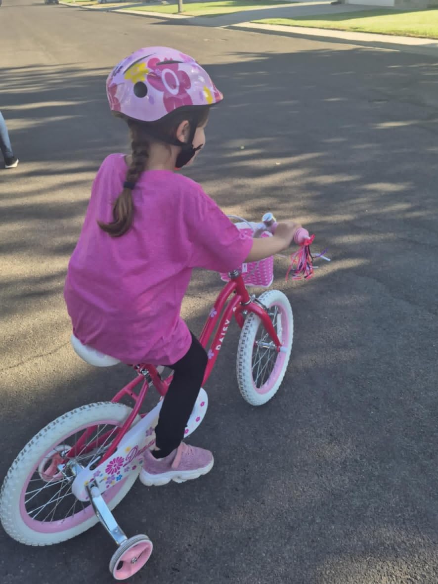 Glerc Mars Kids Mountain Bike, 20 24 Inch Fat Tire Bike for Teen Ages 6-15 Year Old, Bicycle with 2.8-Inch Wide Tires and 6 Speed Drivetrain, Multiple Colors customer photo 2