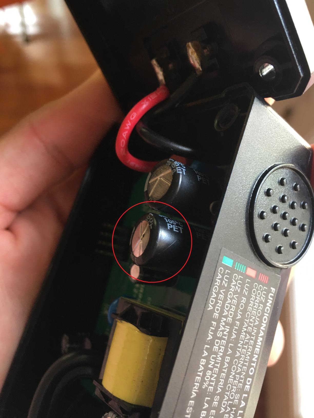 Battery Tender Junior 12V, 750mA Charger and Maintainer: Automatic 12V Powersports for Motorcycle, ATVs, and More - Smarter Than a Trickle Charger - 021-0123 customer photo 1