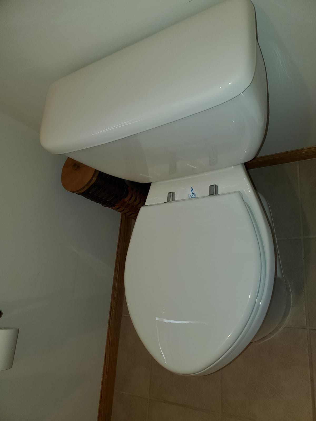 BEMIS 1000CPT Paramont Heavy Duty OVERSIZED Closed Front Toilet Seat with 1,000 lb Weight limit will Never Loosen & Reduce Call-backs, ROUND/ELONGATED, Plastic, White customer photo 1