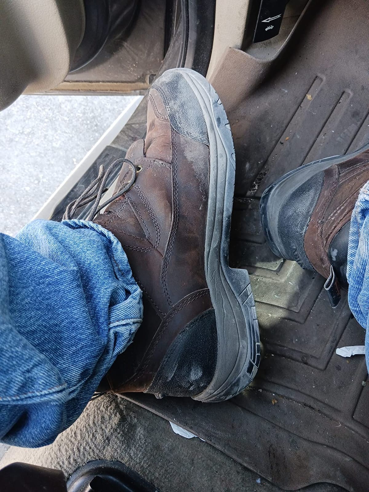 ARIAT Men's Terrain H2O Hiking Boot customer photo 2