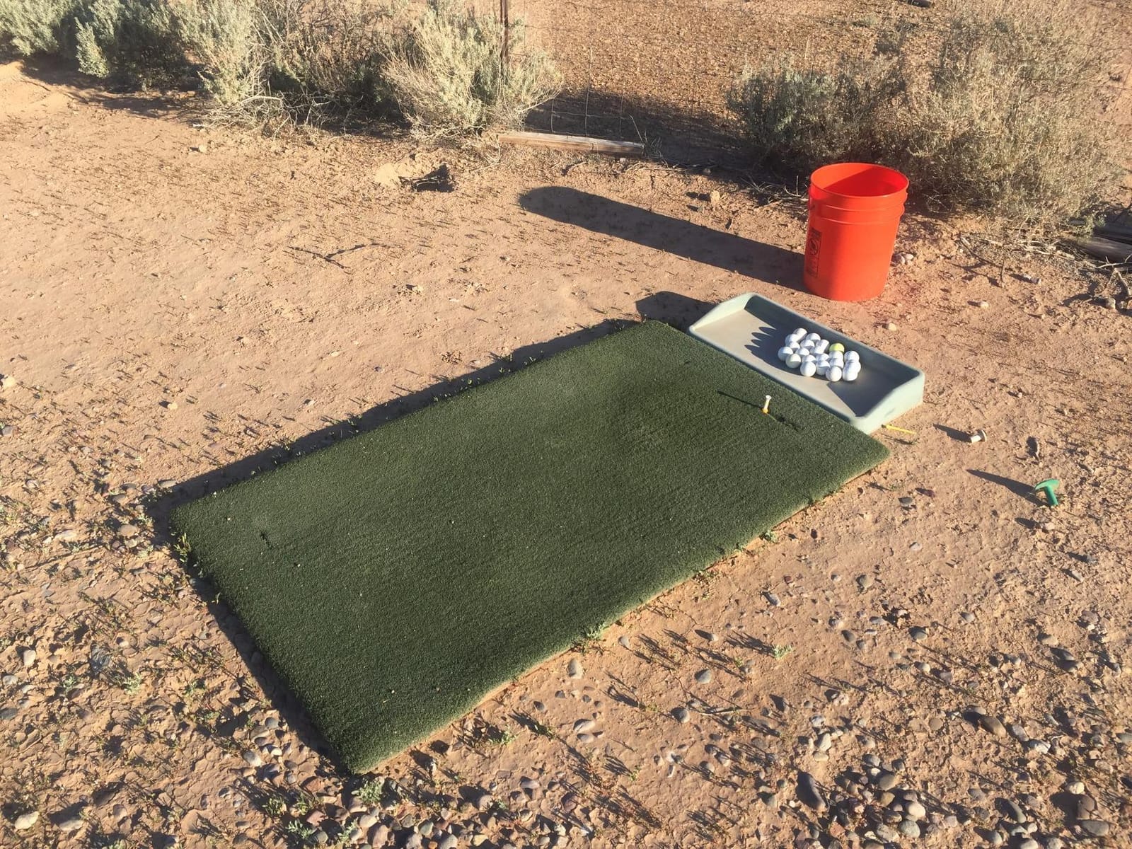 Country Club Elite 3x5-Foot Commercial Golf Practice Mat | Accepts real tees, mimics real fairway turf during downward strikes and provides honest feedback without unwanted club bounce customer photo 2