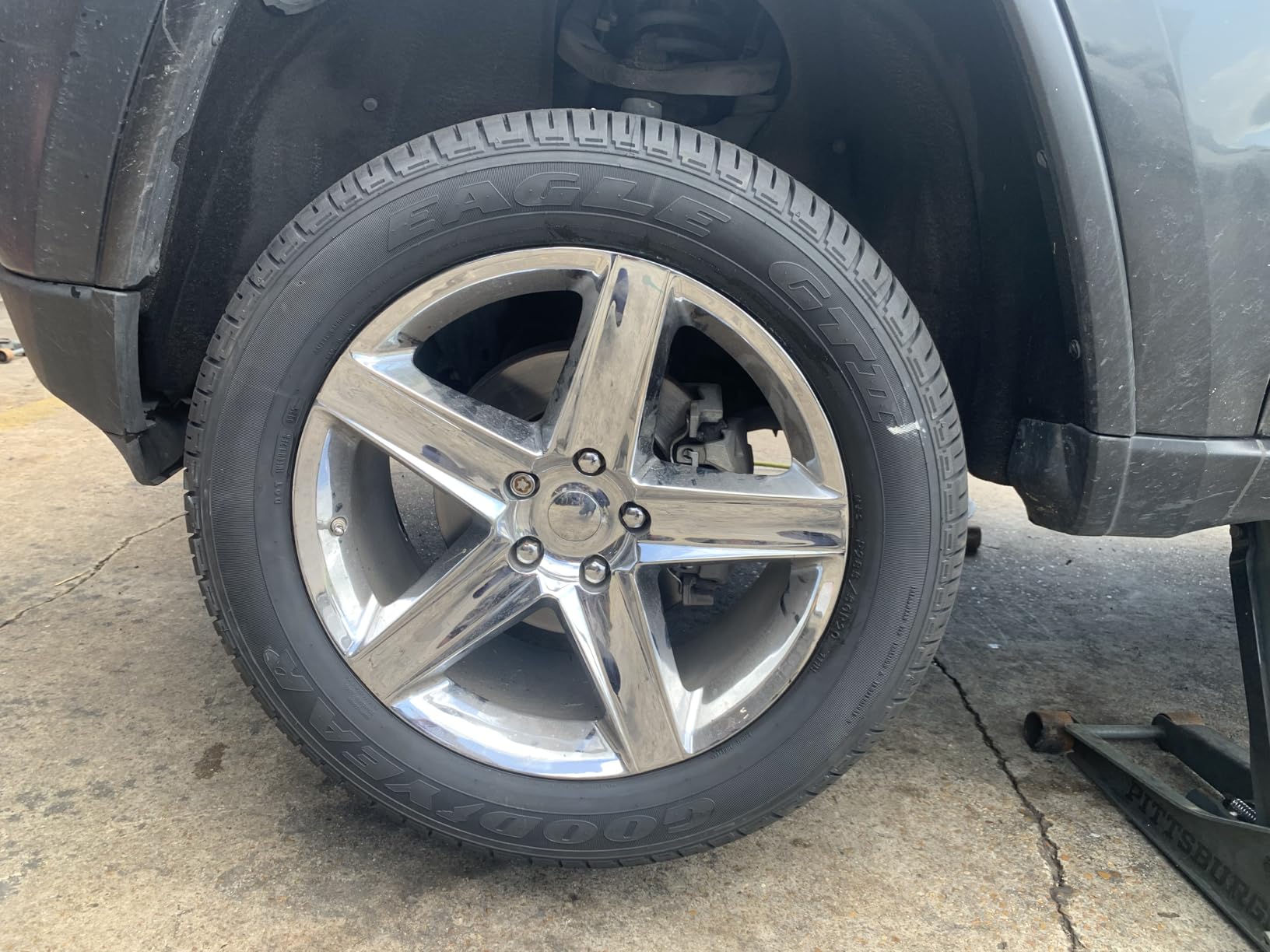 Goodyear Eagle GT II Radial Tire - 285/50R20 111H customer photo 2